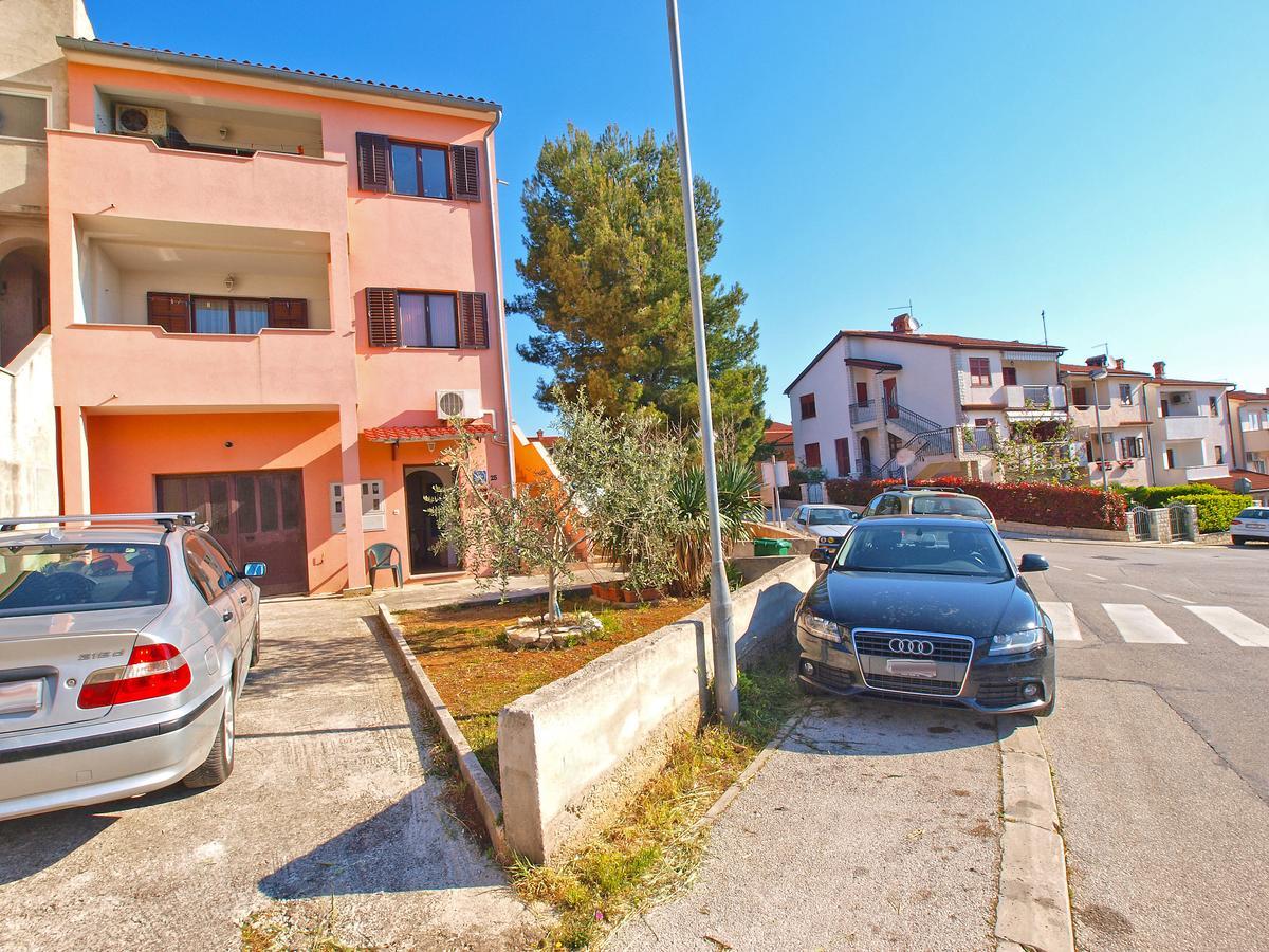 Apartments Sandra 1335 Pula Exteriér fotografie